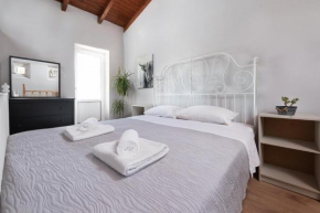 Modern House with Courtyard nearby the Old Town - Dodekanes Rhodos